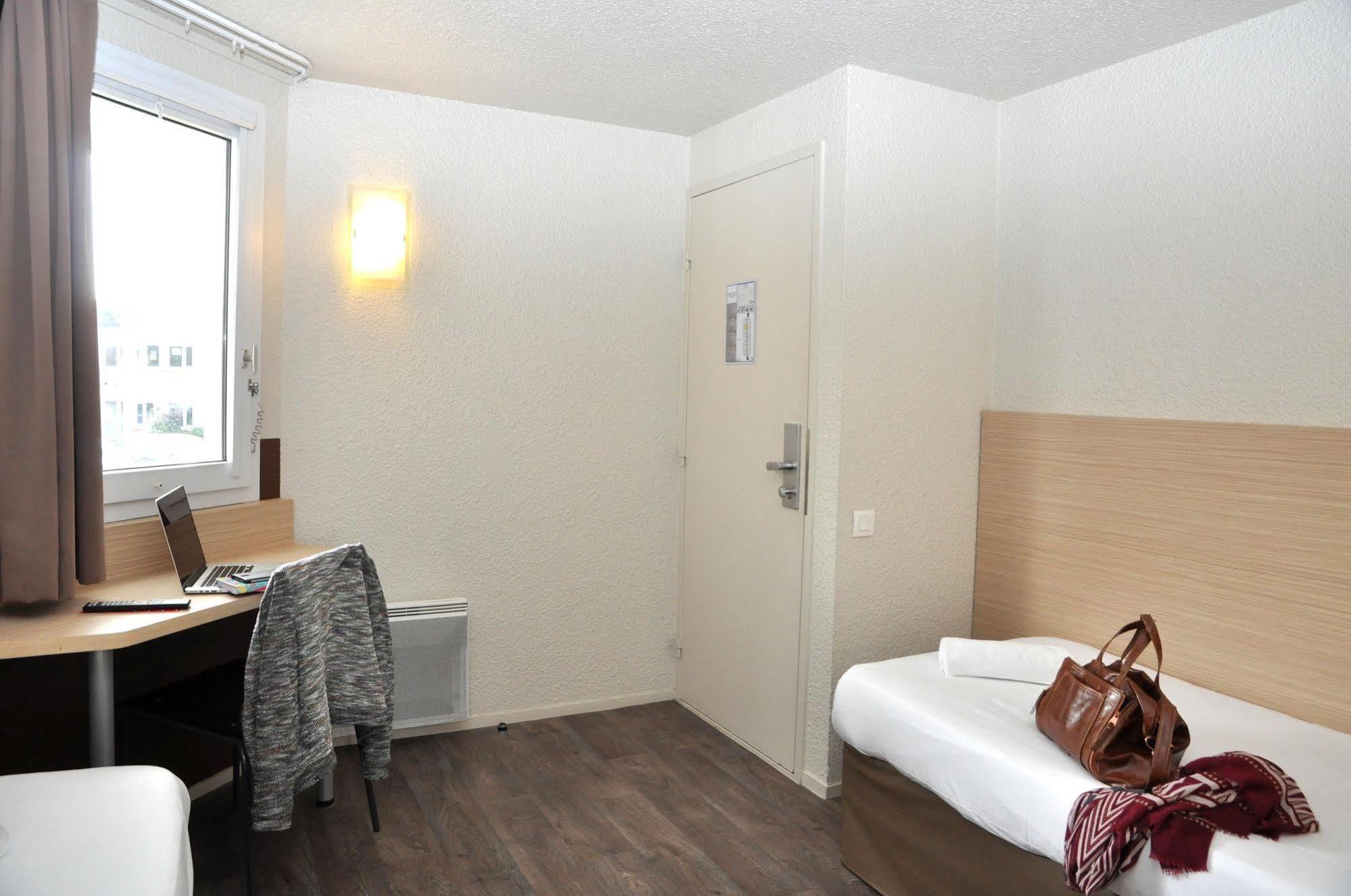 B Hotel Caen Mondeville Extérieur photo